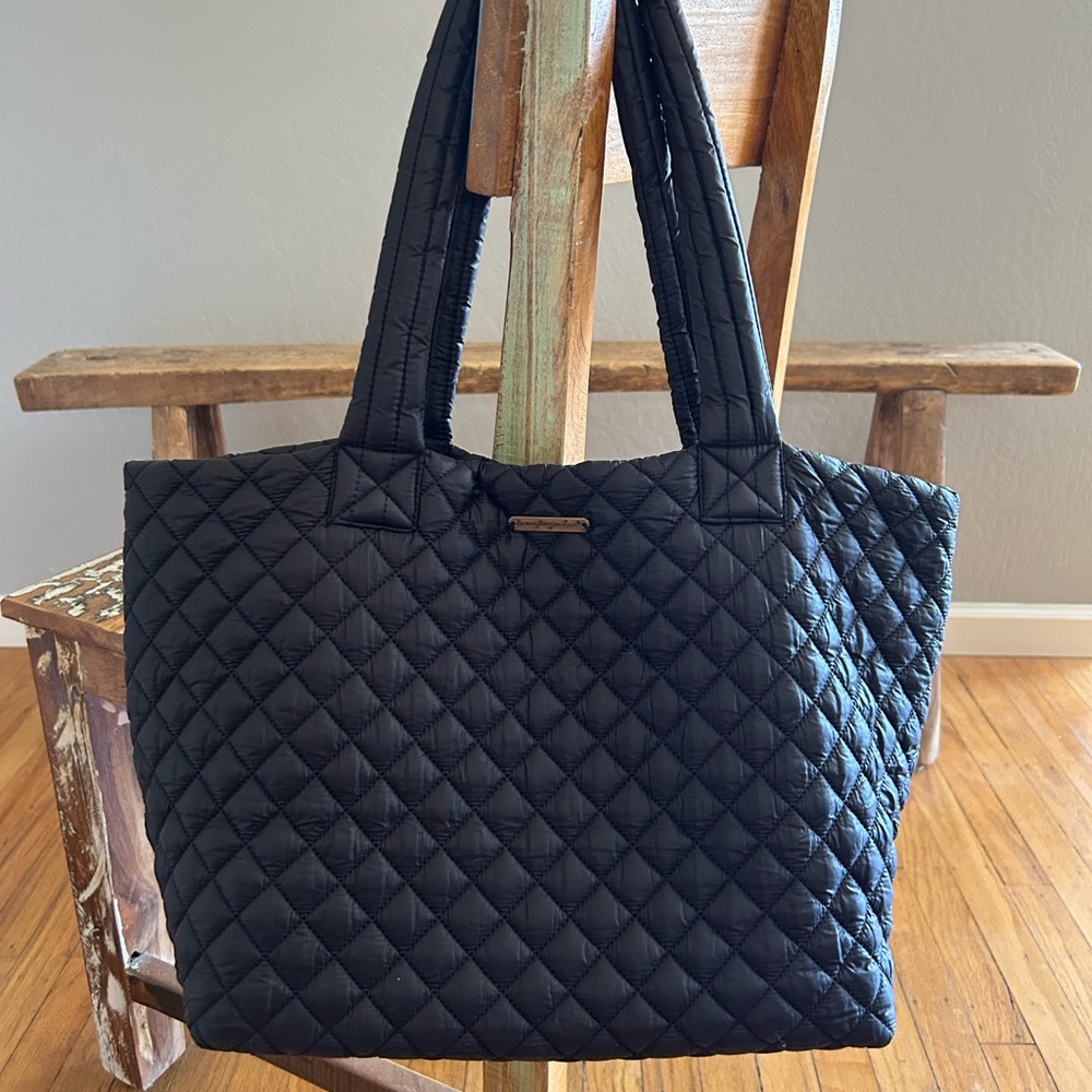 Do everything in Love black quilted bag gently used